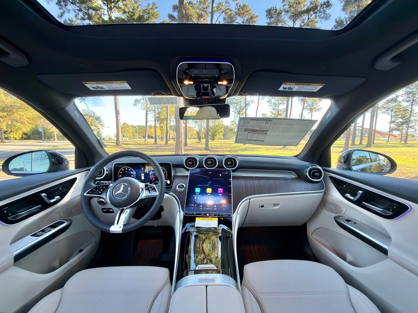New 2026 Black Mercedes-Benz GLC 300 image 2