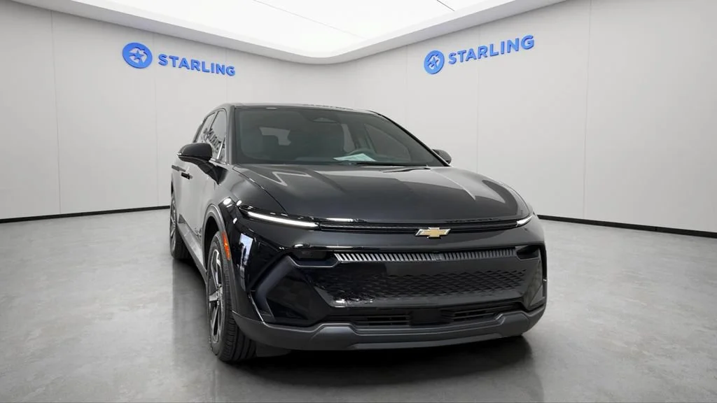 Used 2025 Black Chevrolet LT image 16