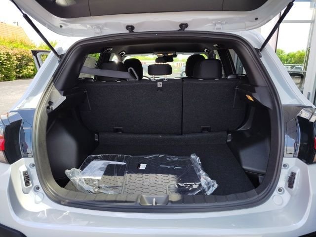 New 2025 White Mitsubishi 2.0 SE image 27
