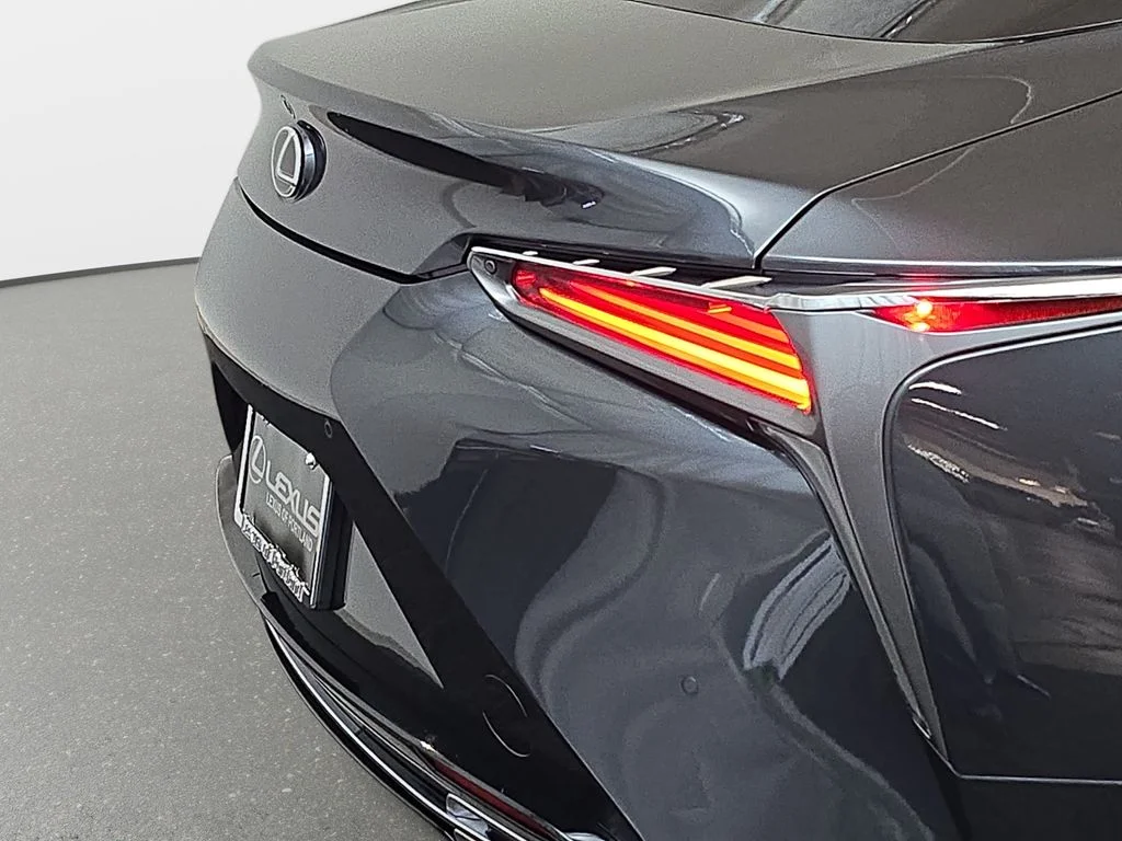 Used 2018 Gray Lexus 500 image 34