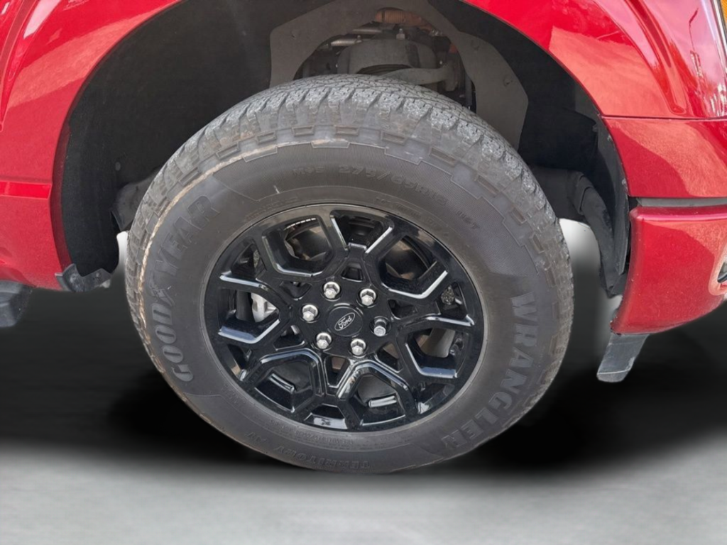 Used 2024 Red Ford XLT image 28