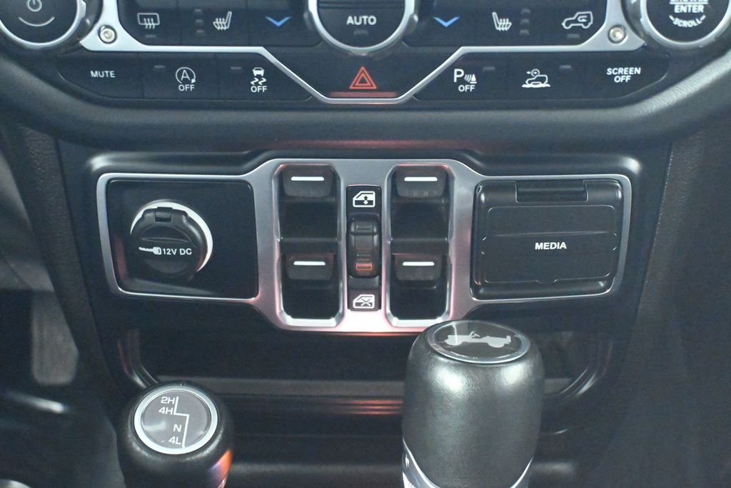 2024 Jeep Wrangler 4-Door Sahara - Photo 25