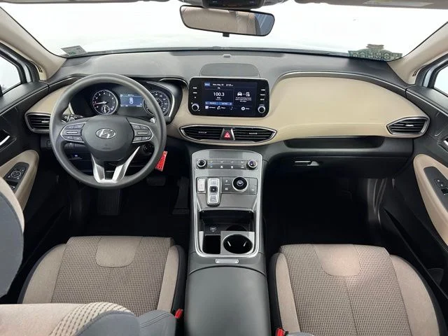 Used 2023 White Hyundai SE image 31