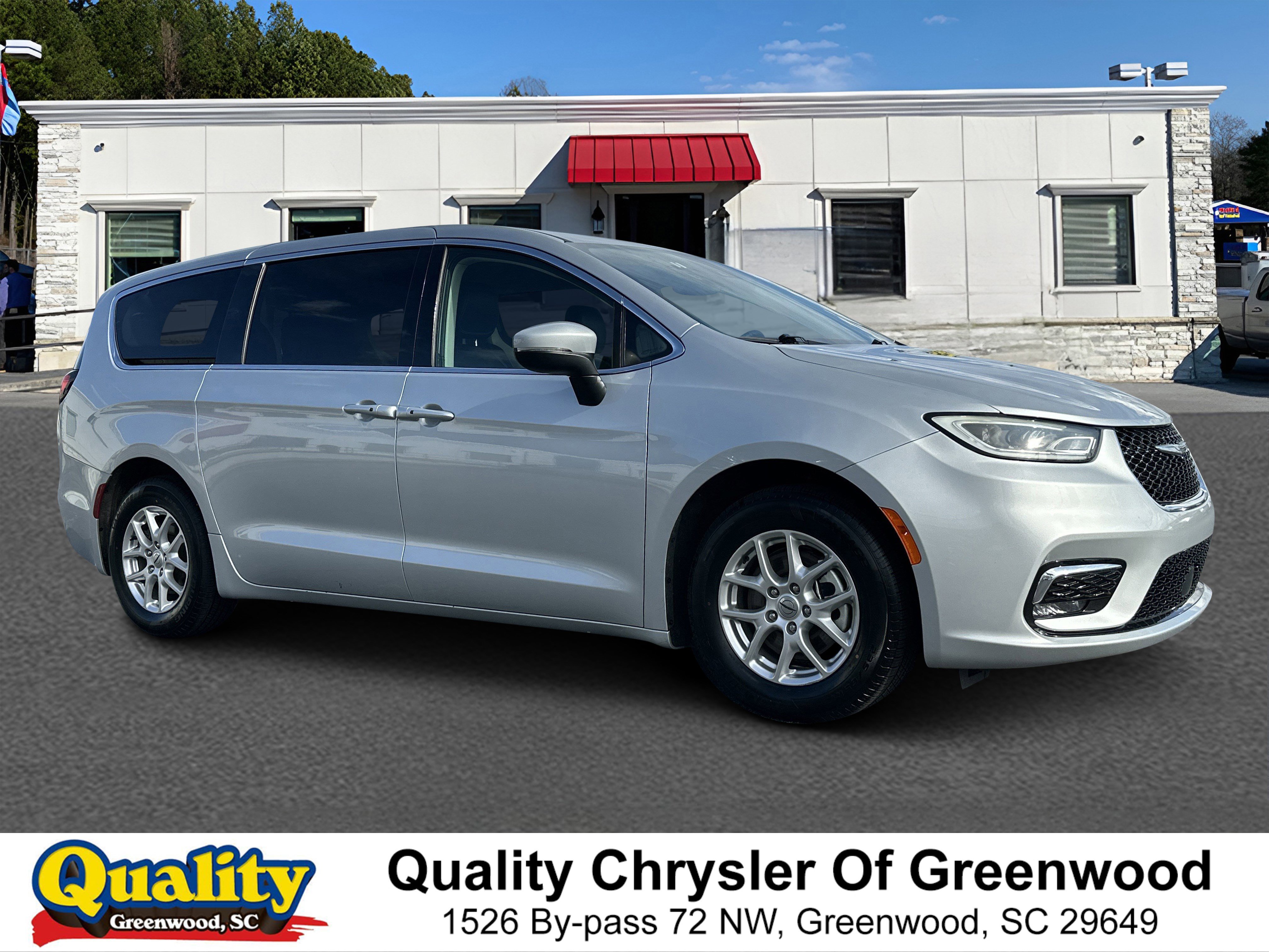 2023 Chrysler Pacifica Touring L