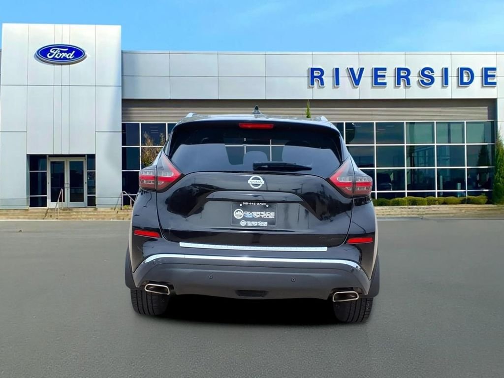 Used 2020 Black Nissan SL image 6