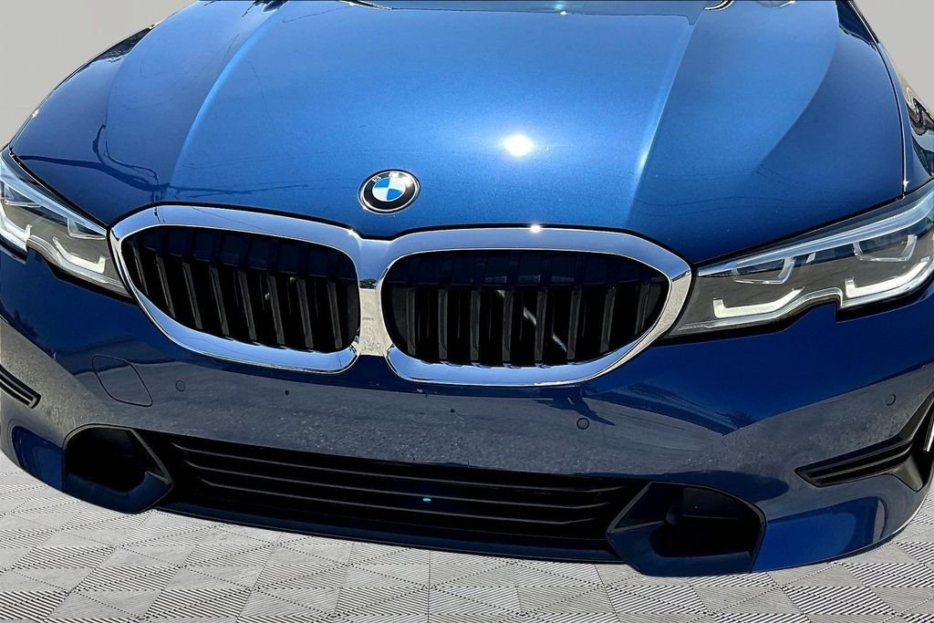 Used 2021 Blue BMW 330i image 32