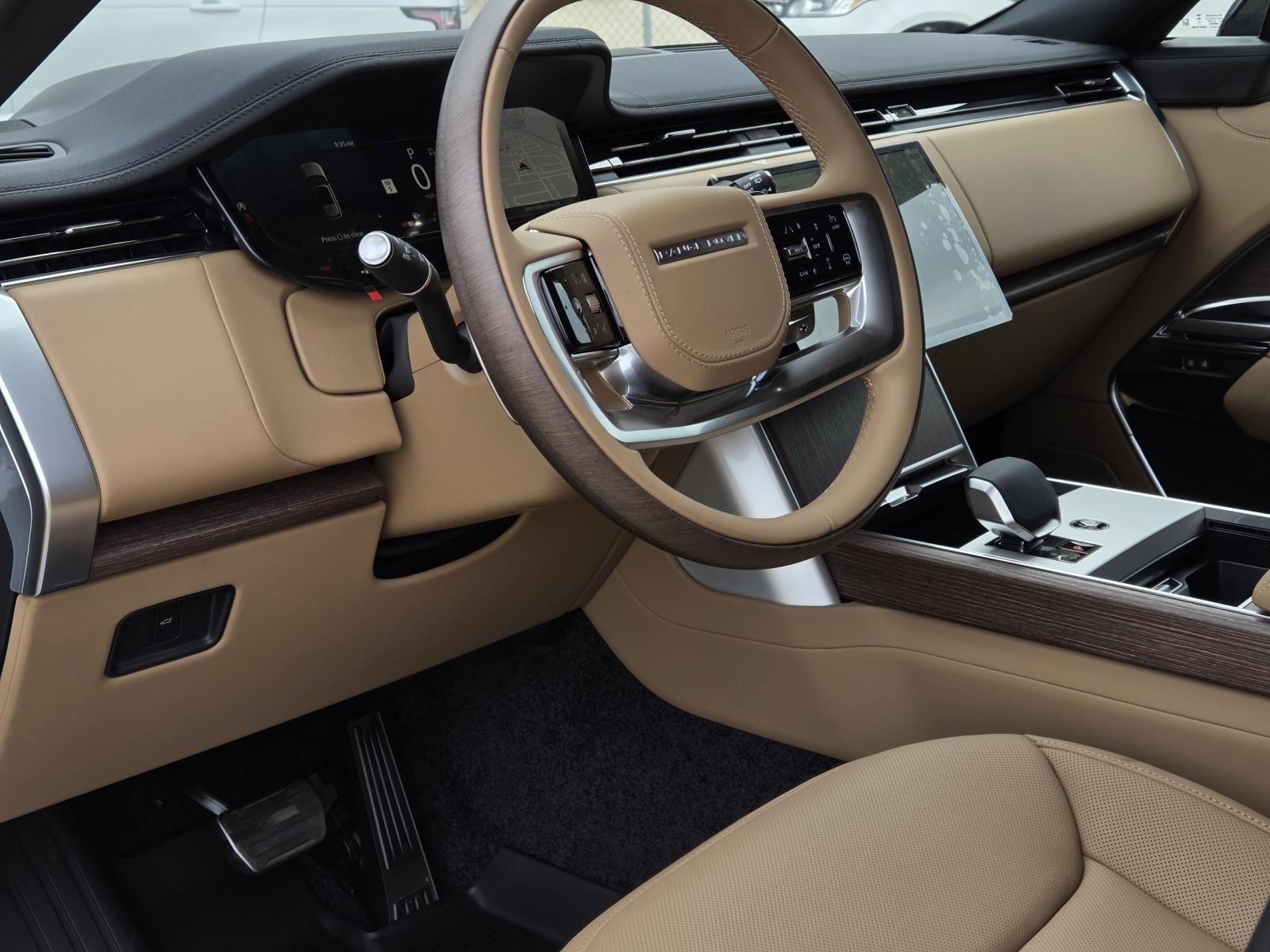 New 2026 Fuji White Land Rover SE image 34