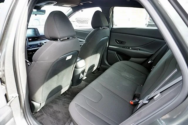 Used 2025 Gray Hyundai SEL Sport image 15
