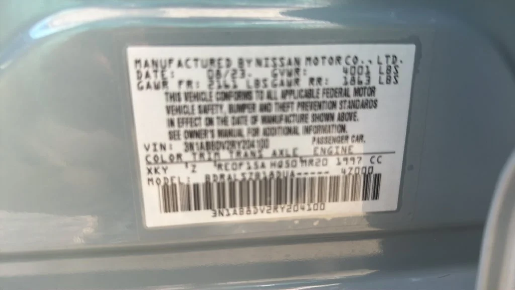 Used 2024 Atlantic Gray Metallic Super Black Nissan SR image 7