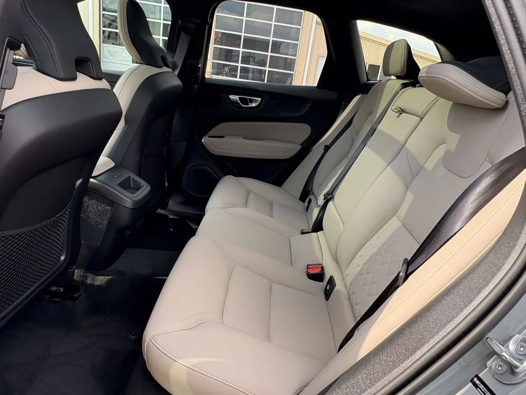 New 2026 Vapour Grey Volvo Plus image 25