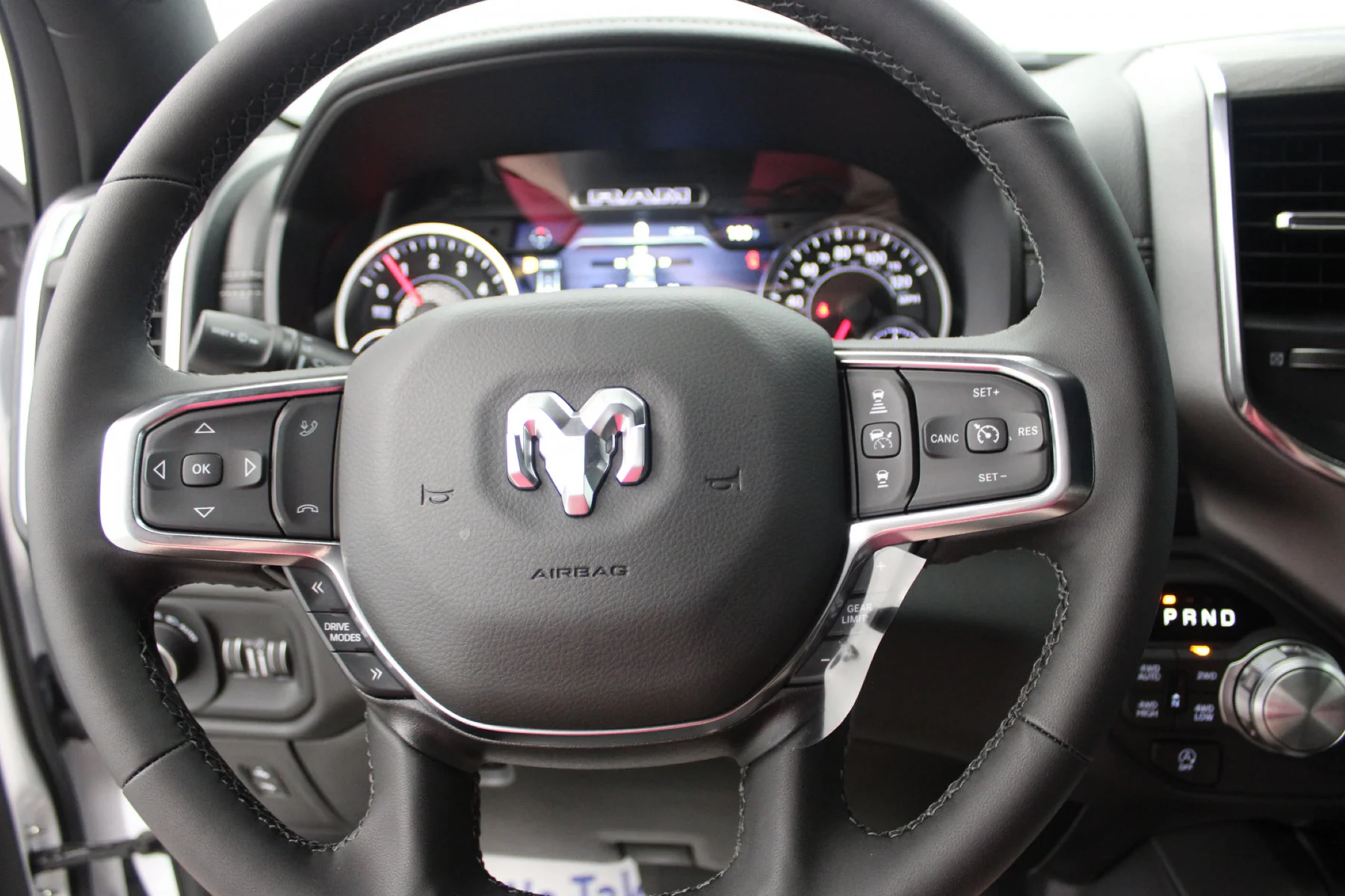 2026 RAM 1500 Laramie - Photo 10