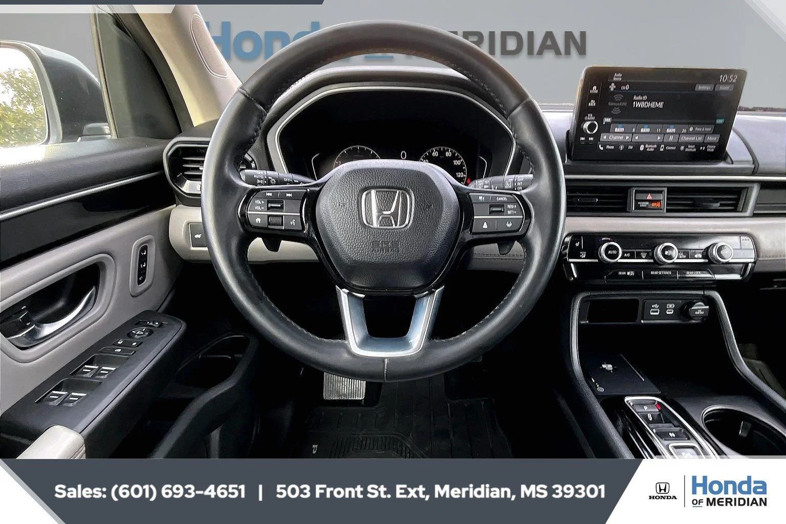 Used 2023 Lunar Silver Metallic Honda EX-L image 5