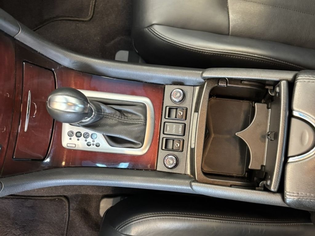 Used 2016 Graphite Shadow INFINITI Base image 19