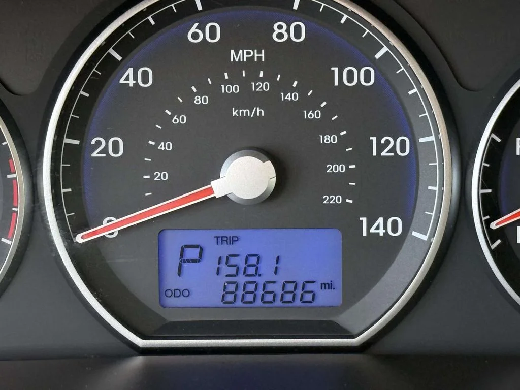 Used 2011 Gray Hyundai Limited image 28