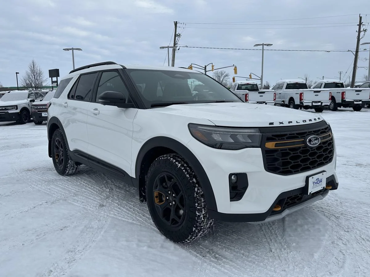 New 2026 White Ford Tremor image 3