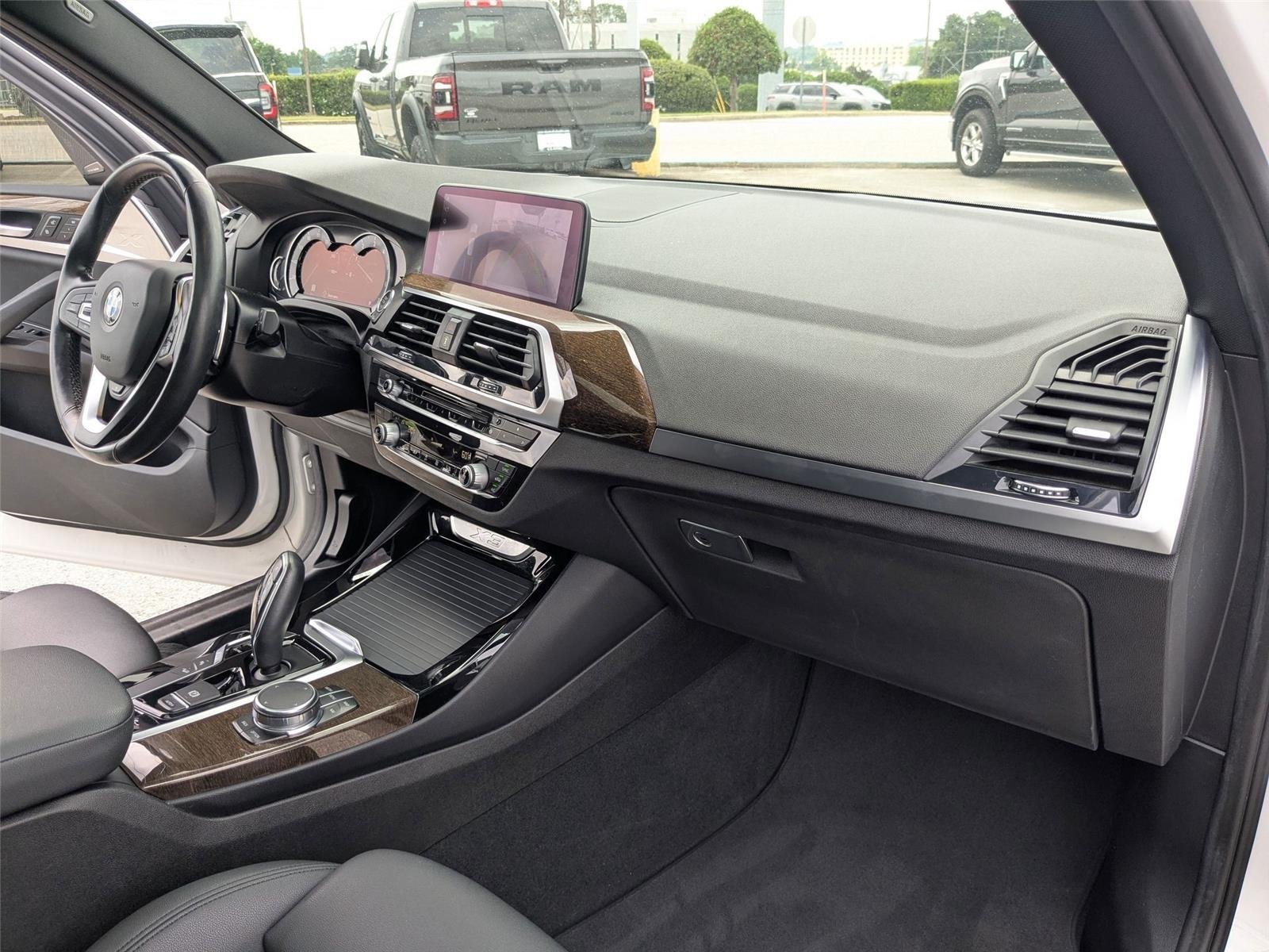 Used 2019 Mineral White Metallic BMW xDrive30i image 38