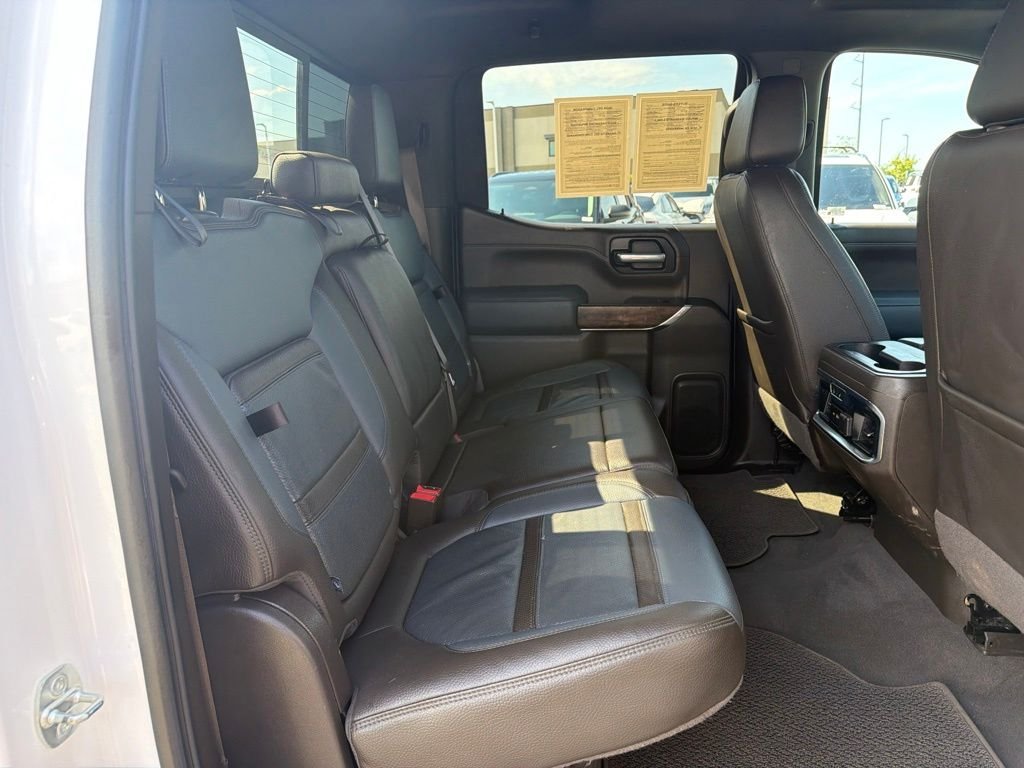 Used 2021 White GMC Denali image 21