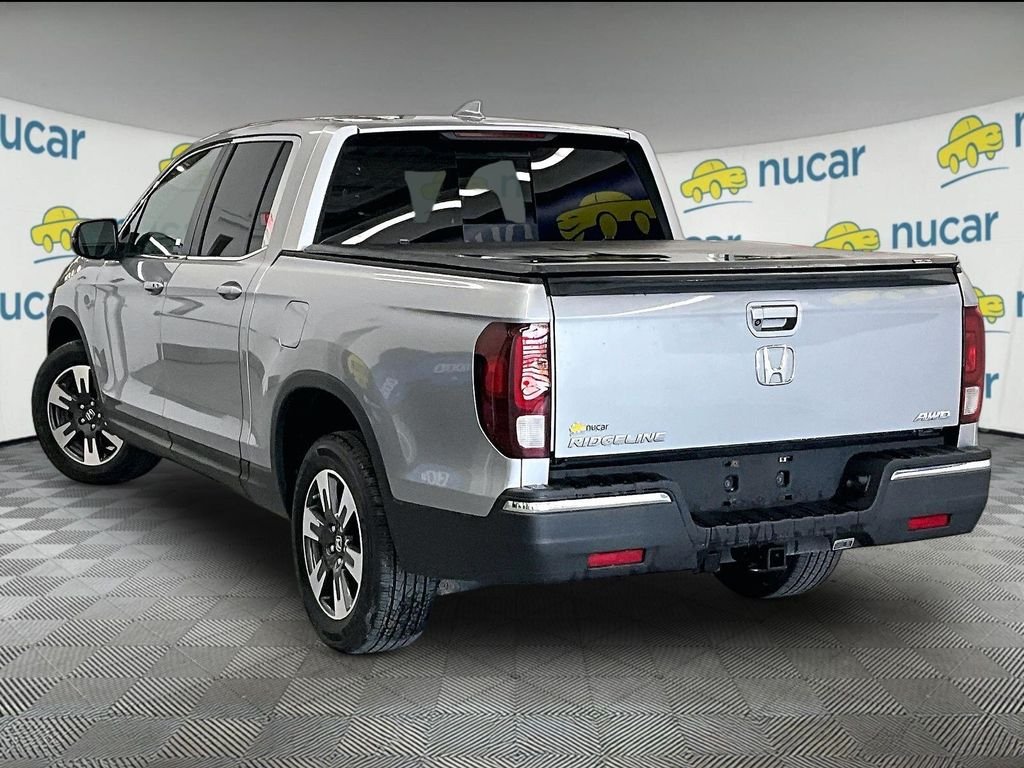 Used 2019 Silver Honda RTL image 4