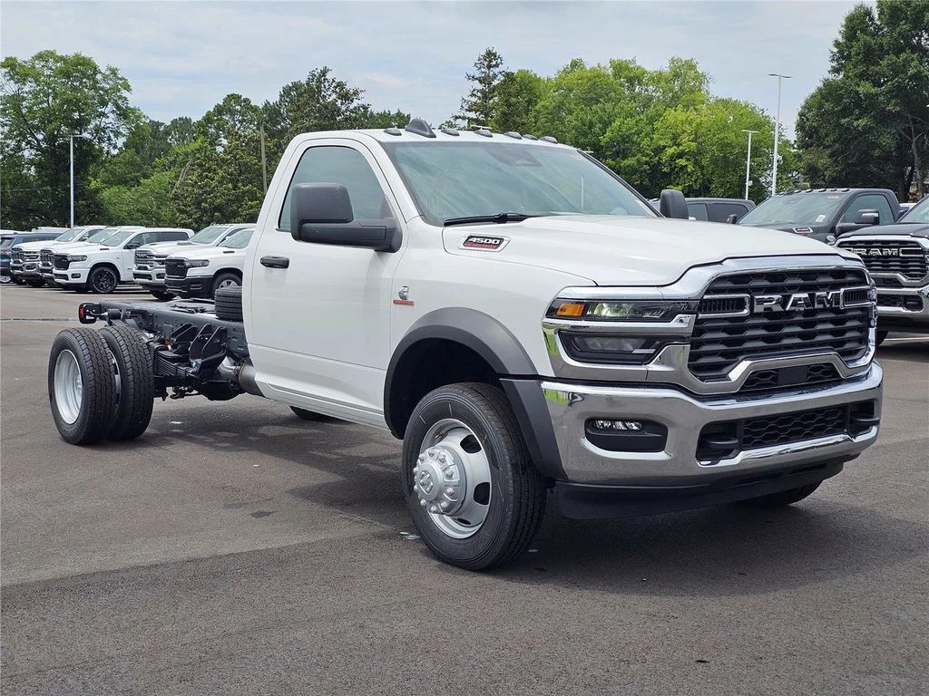 New 2026 Bright White Clearcoat RAM Tradesman image 5