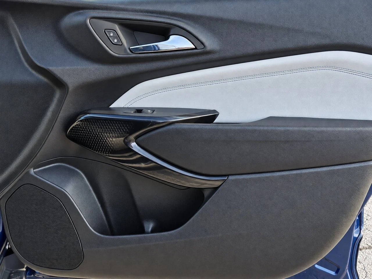 Used 2024 Blue Glow Metallic Chevrolet LT image 28