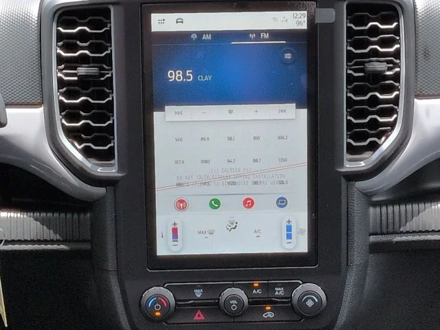 New 2026 Oxford White Ford XL image 18
