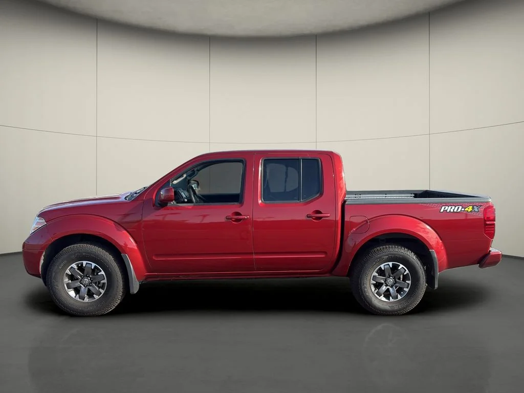 Used 2016 Red Nissan PRO-4X image 4