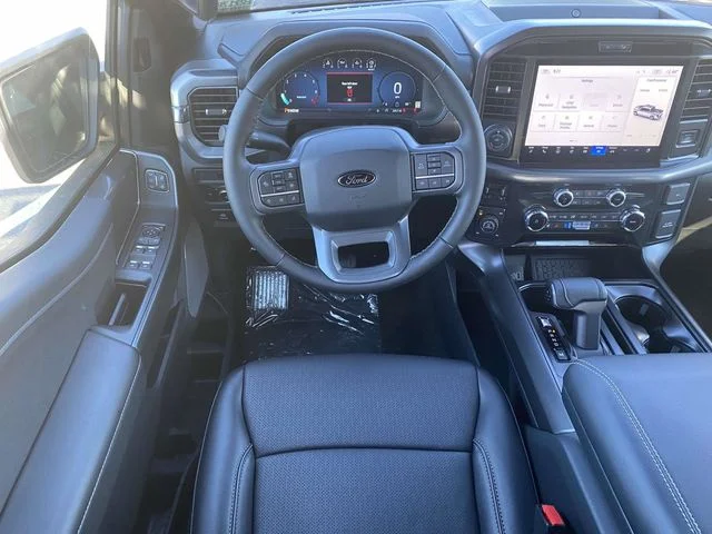 2025 Ford F-150 Lariat - Photo 10
