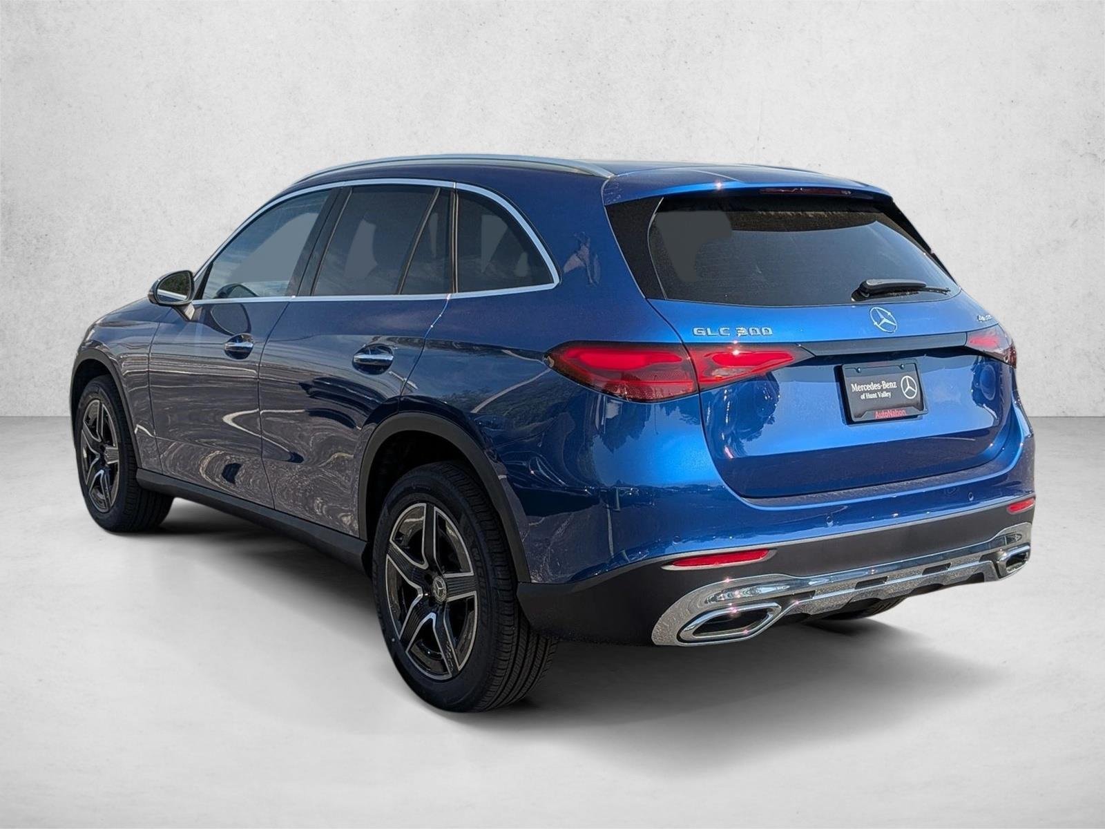 New 2026 Starling Blue Metallic Mercedes-Benz GLC300 image 9