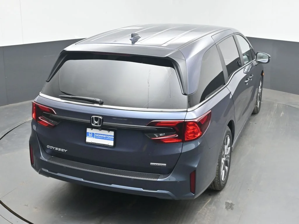 New 2026 Smoke Blue Pearl Honda Touring image 51