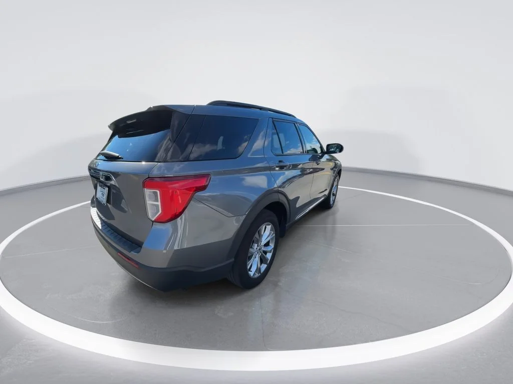 Used 2023 Gray Ford XLT image 8