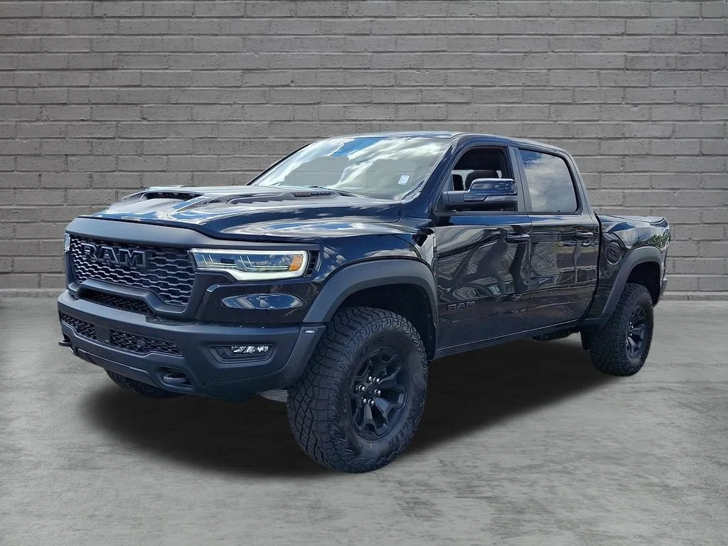 New 2026 Diamond Black Crystal Pearlcoat Ram RHO image 4
