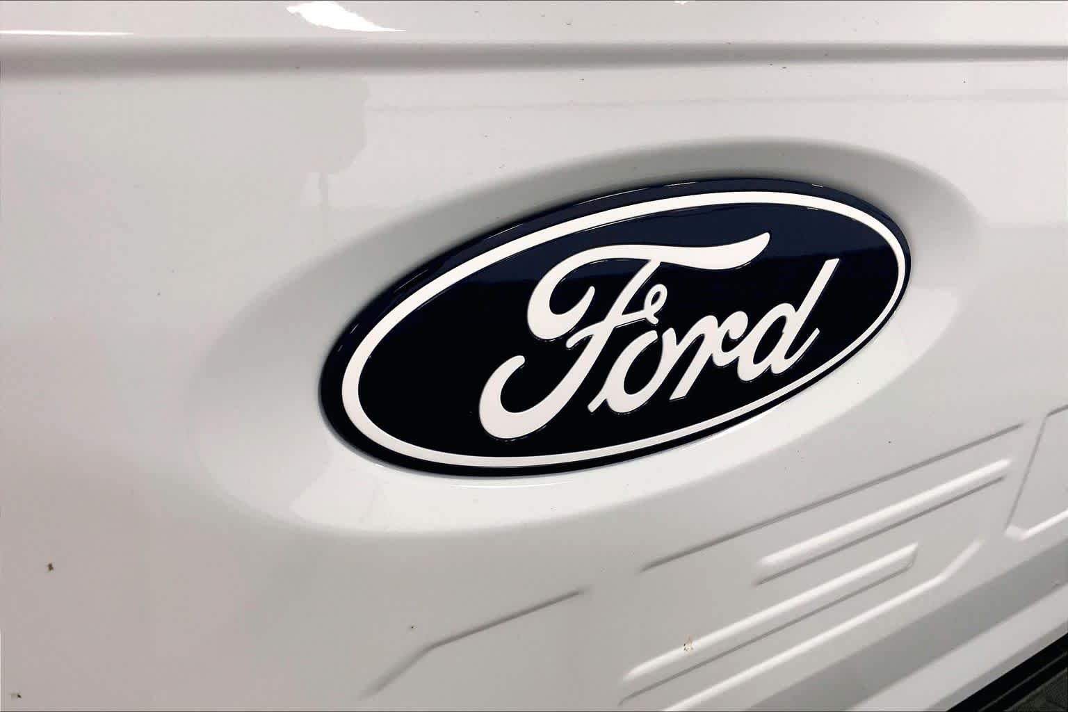 New 2026 Oxford White Ford STX image 12