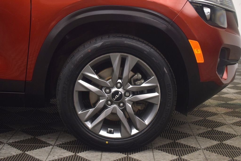 Used 2023 Mars Orange Kia S image 31