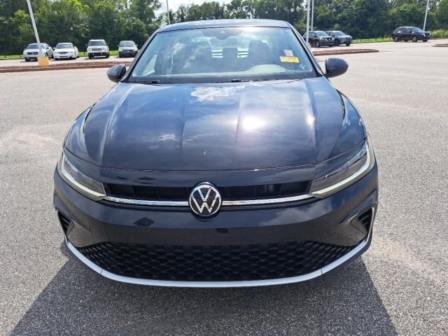 Used 2025  Volkswagen 1.5T SE image 3