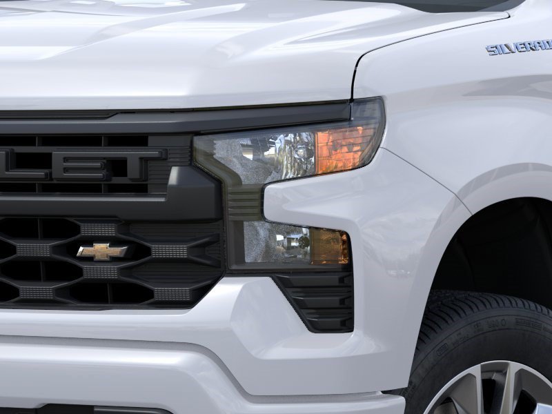 New 2026 Summit White Chevrolet Custom image 10