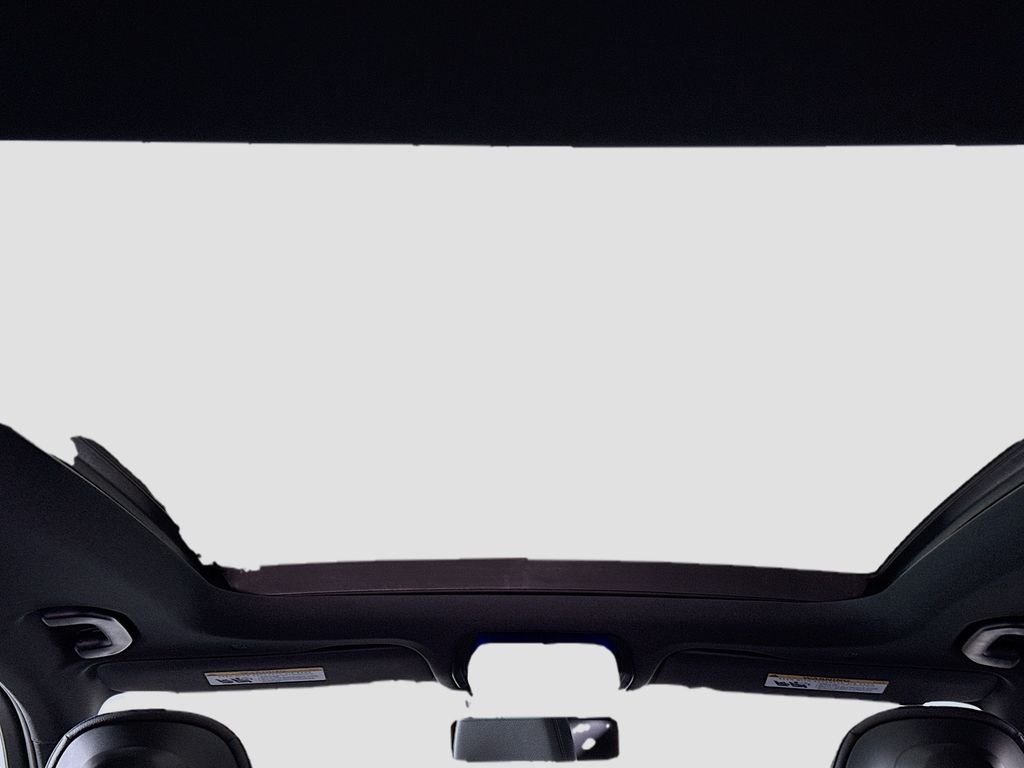 New 2026 Polar White Mercedes-Benz GLC 300 image 23