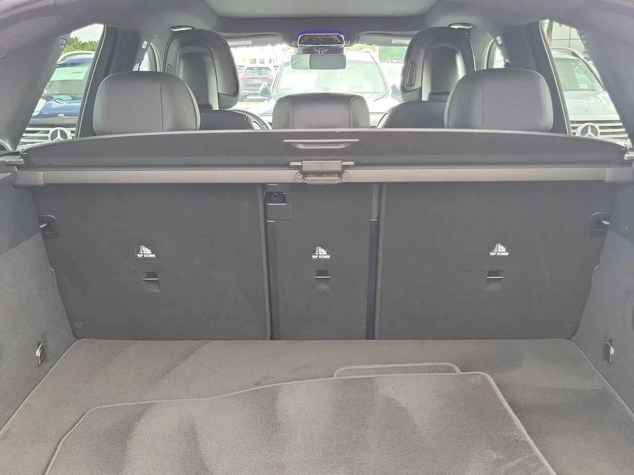 Certified Used 2025 Black Mercedes-Benz GLC 300 image 8