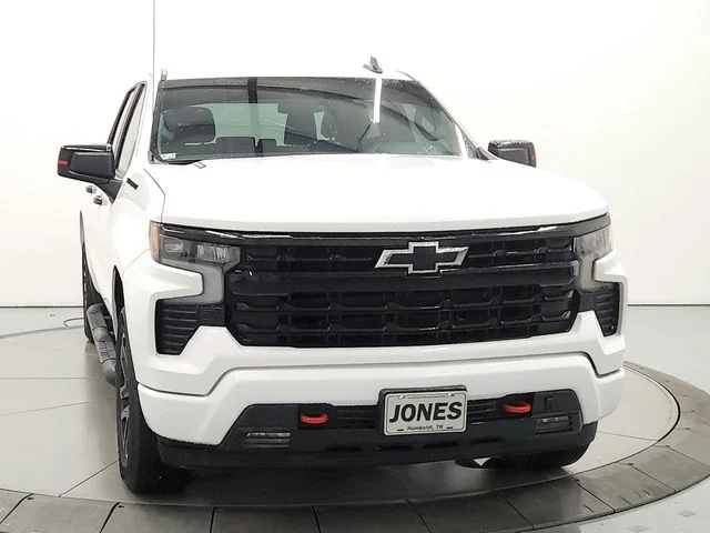 Used 2025 White Chevrolet RST image 2