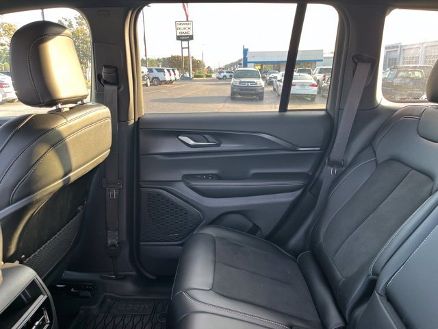 Used 2025 Black Jeep Altitude image 13