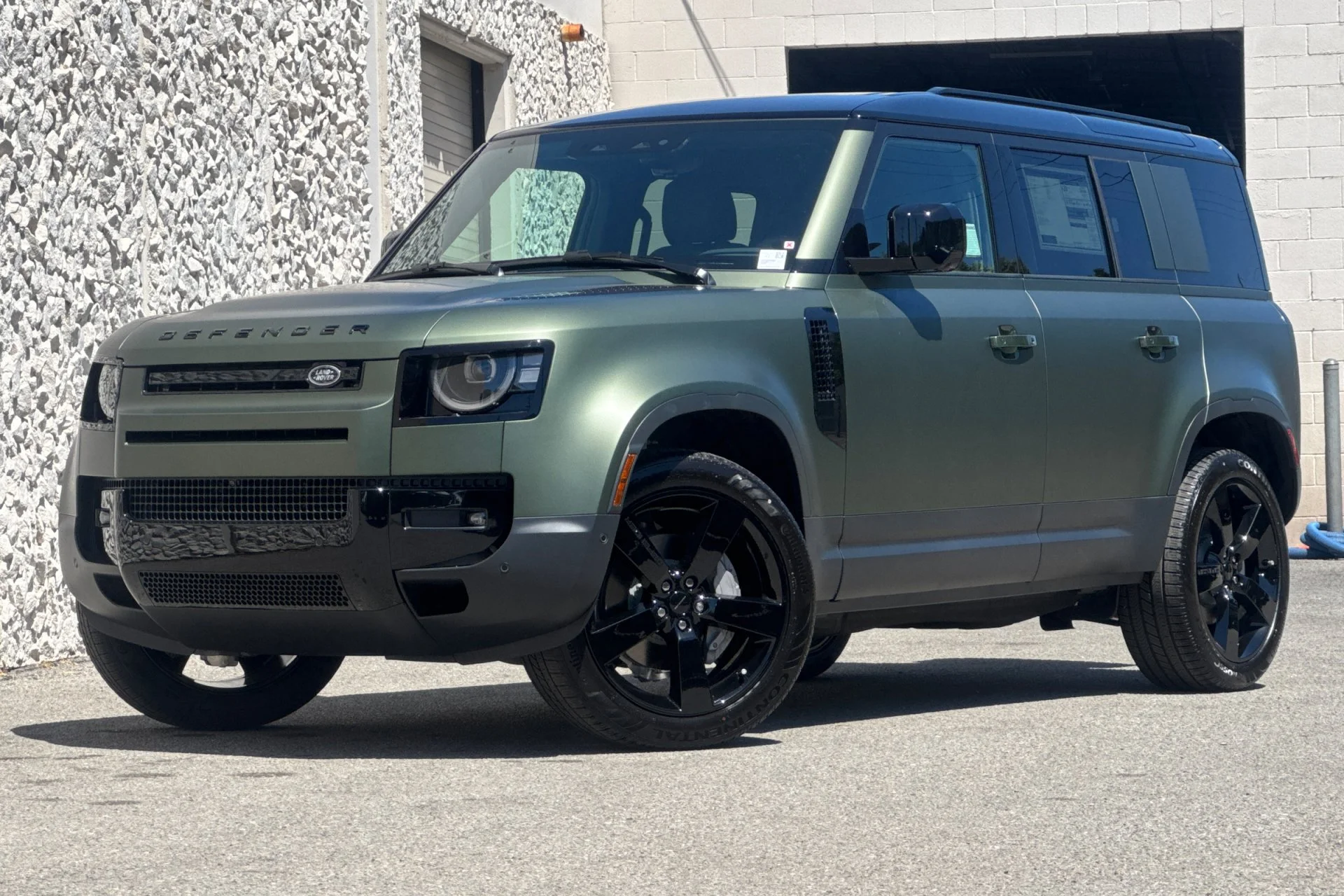 New 2026 Woolstone Green Land Rover S image 1