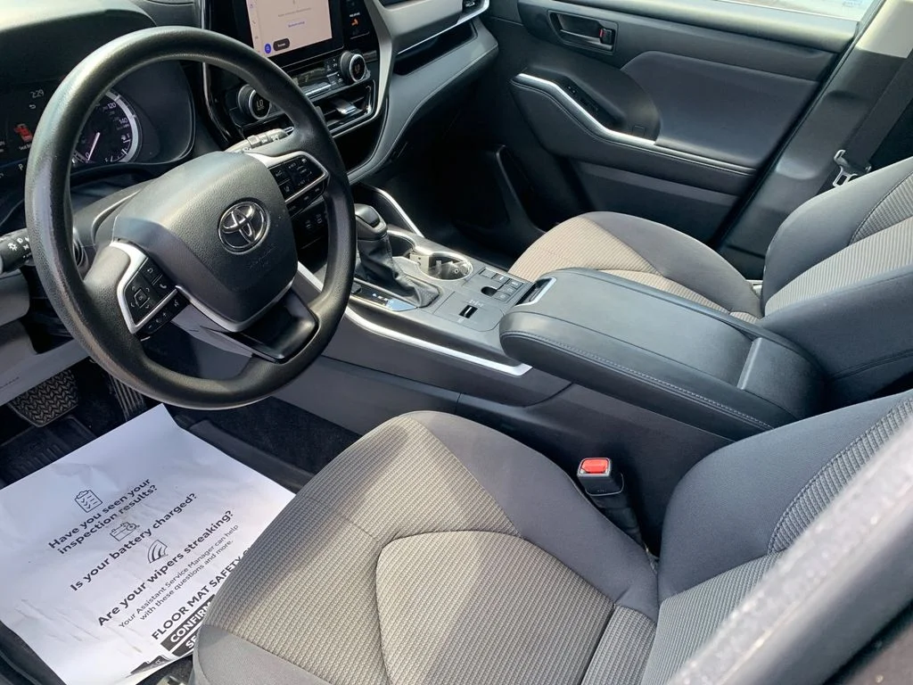 Used 2023 Gray Toyota L image 11