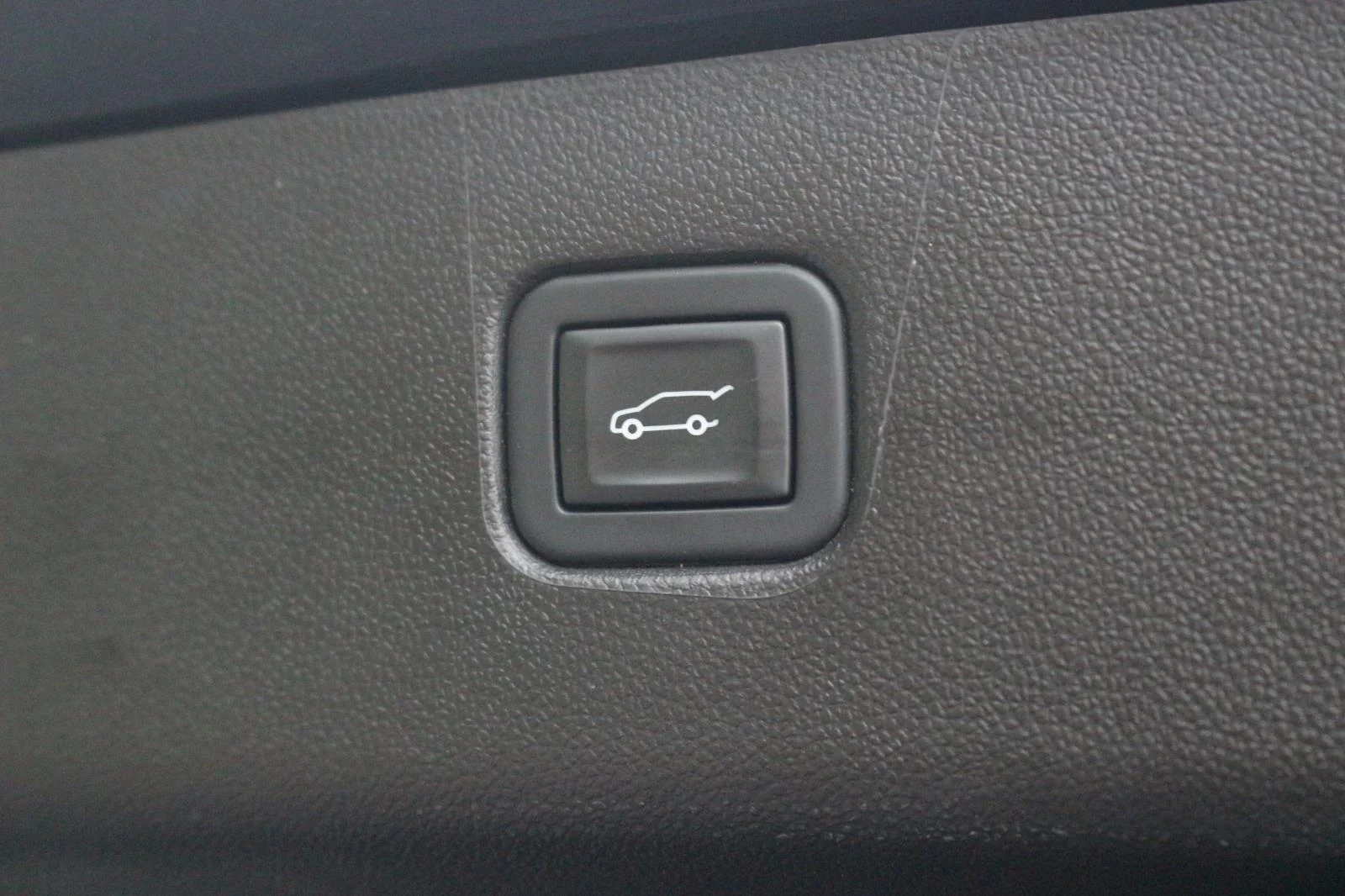 Used 2024 Black Chevrolet 2LT image 10