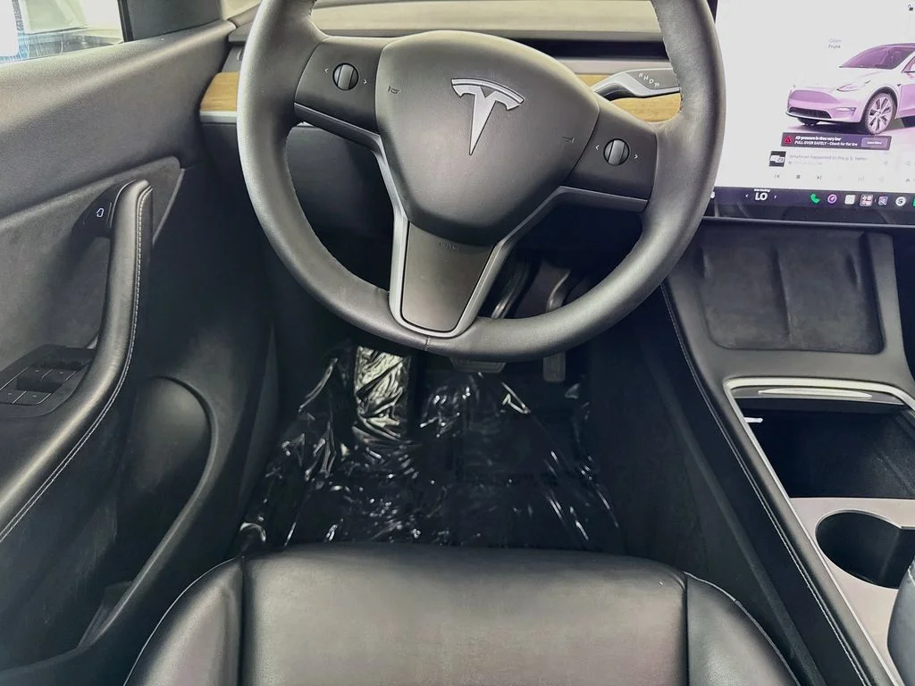Used 2022 White Tesla Long Range image 23