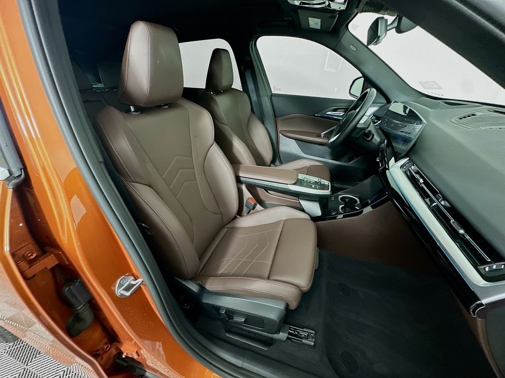 Certified Used 2023 Utah Orange Metallic BMW xDrive28i image 29