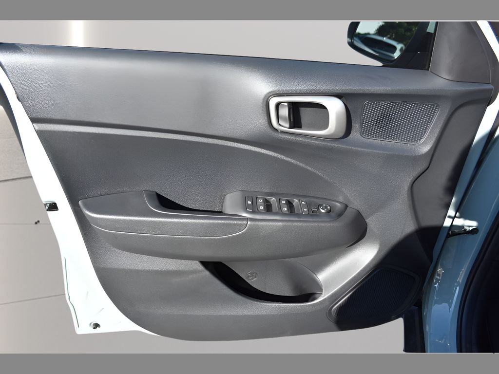 2026 Hyundai Venue SEL - Photo 13