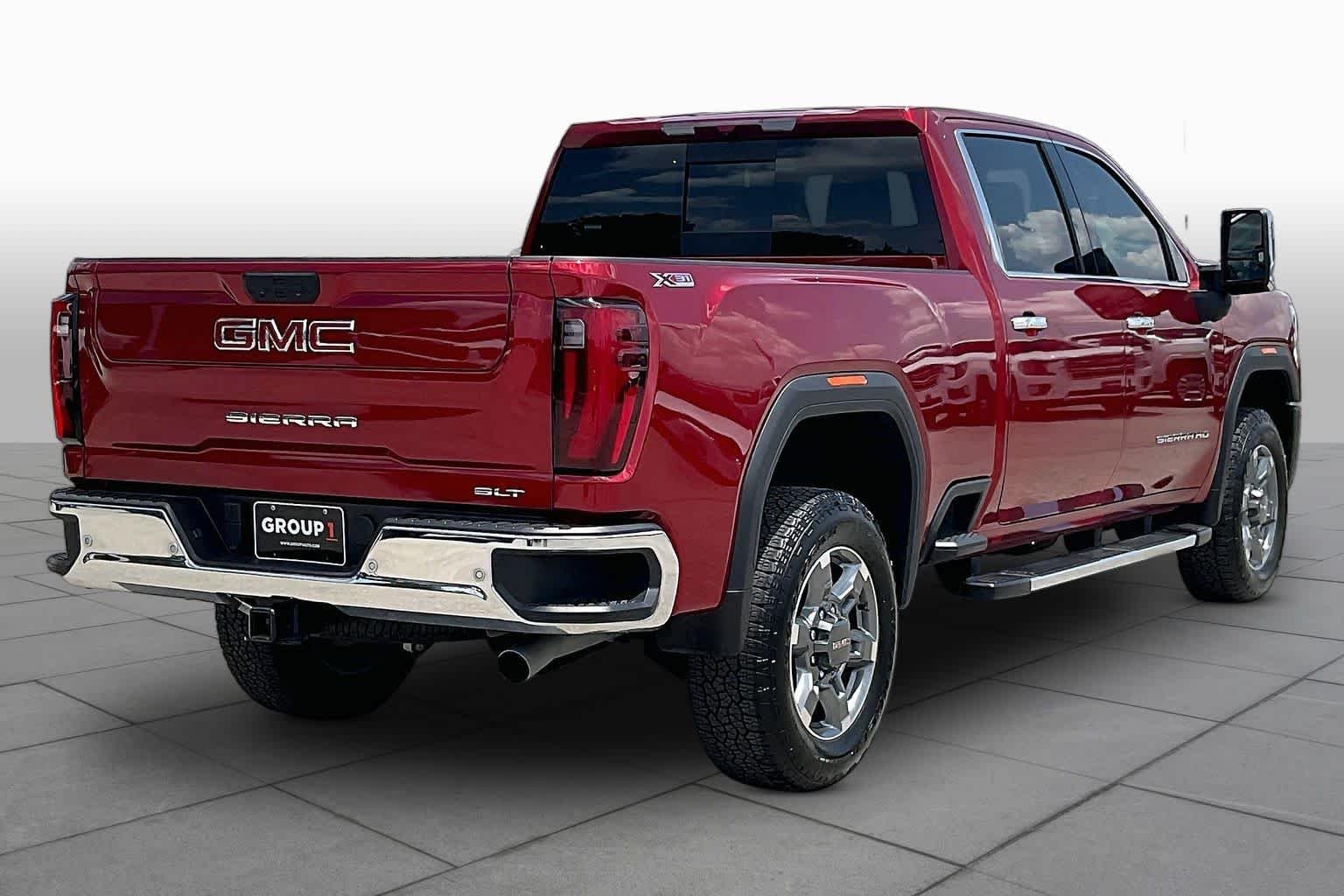 Used 2025 Volcanic Red Tintcoat GMC SLT image 13