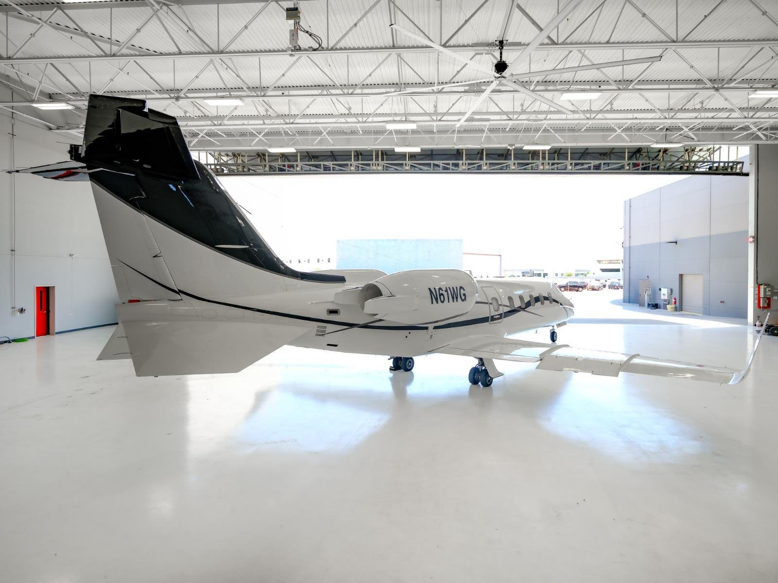 Used 2009 White LEARJET XR image 10