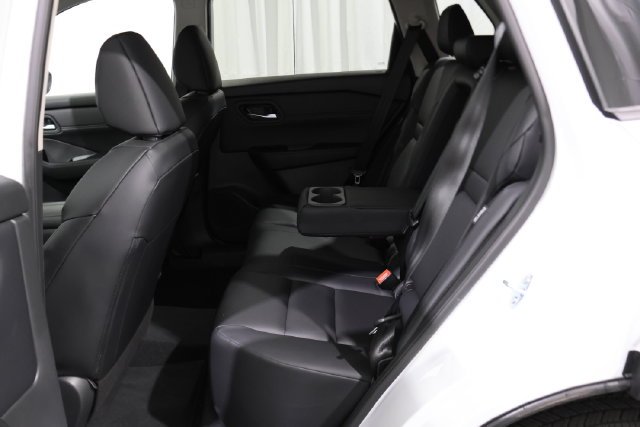 2026 Nissan Rogue Dark Armor - Photo 12