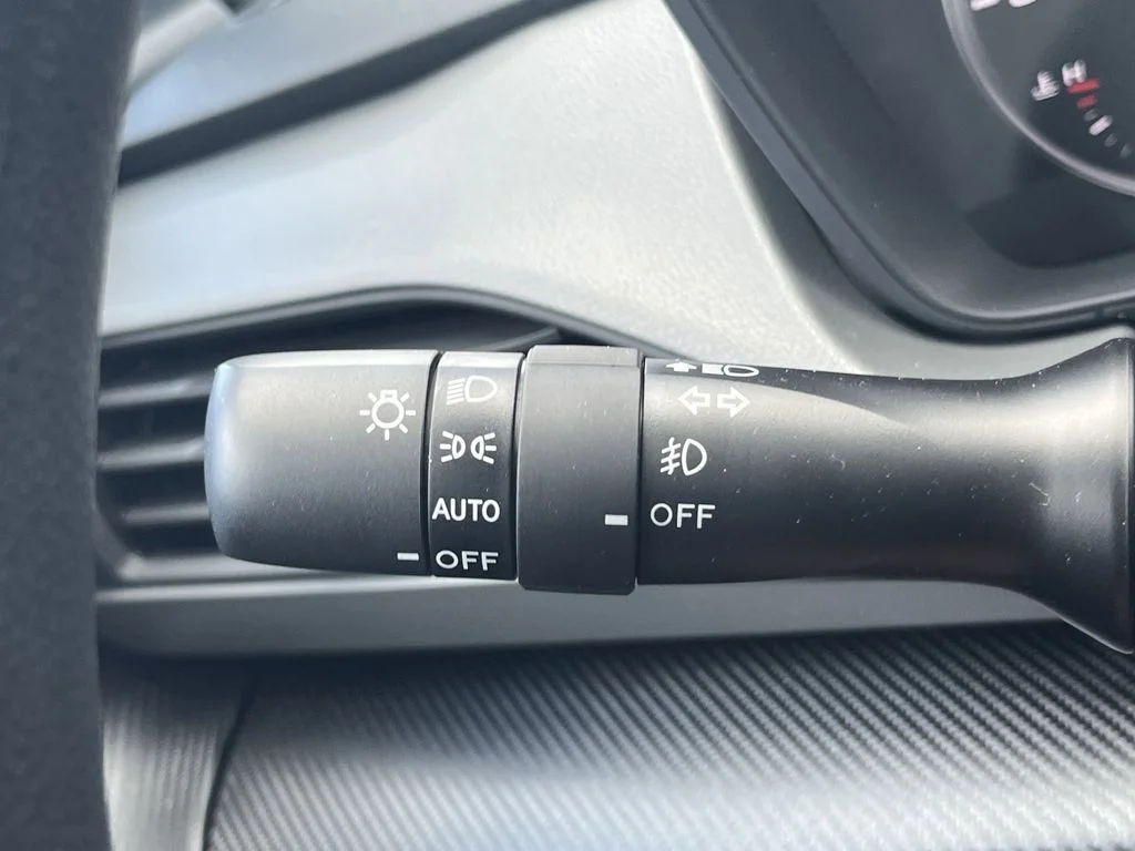 New 2026 CRYSTAL WHITE PEARL Subaru Premium image 27