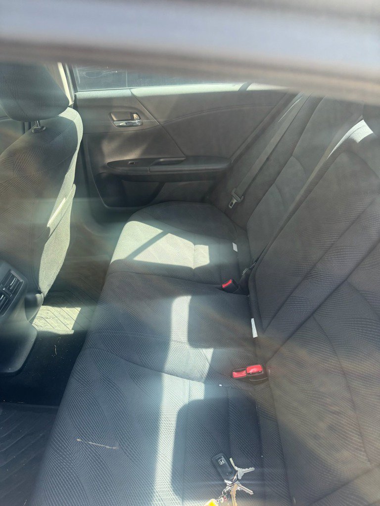 Used 2016 Red Honda EX image 5